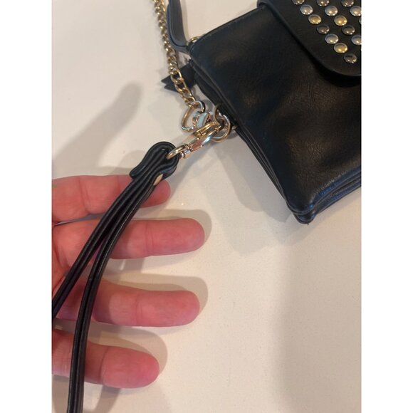 Black Olivia Miller Leather Studded Wristlet With Gold Chain Strap & Zipper Clos - Picture 3 of 10